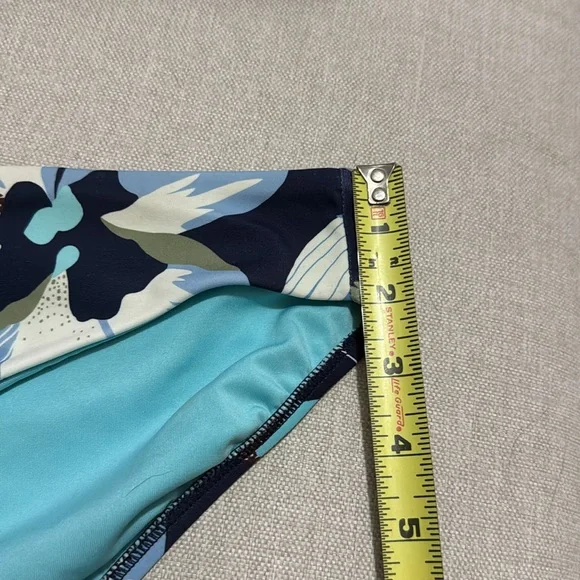 Athleta Palm Swim Top & Bottoms-34D/DD with M Bottoms-Moss Green/Blue Bottoms - Picture 13 of 16